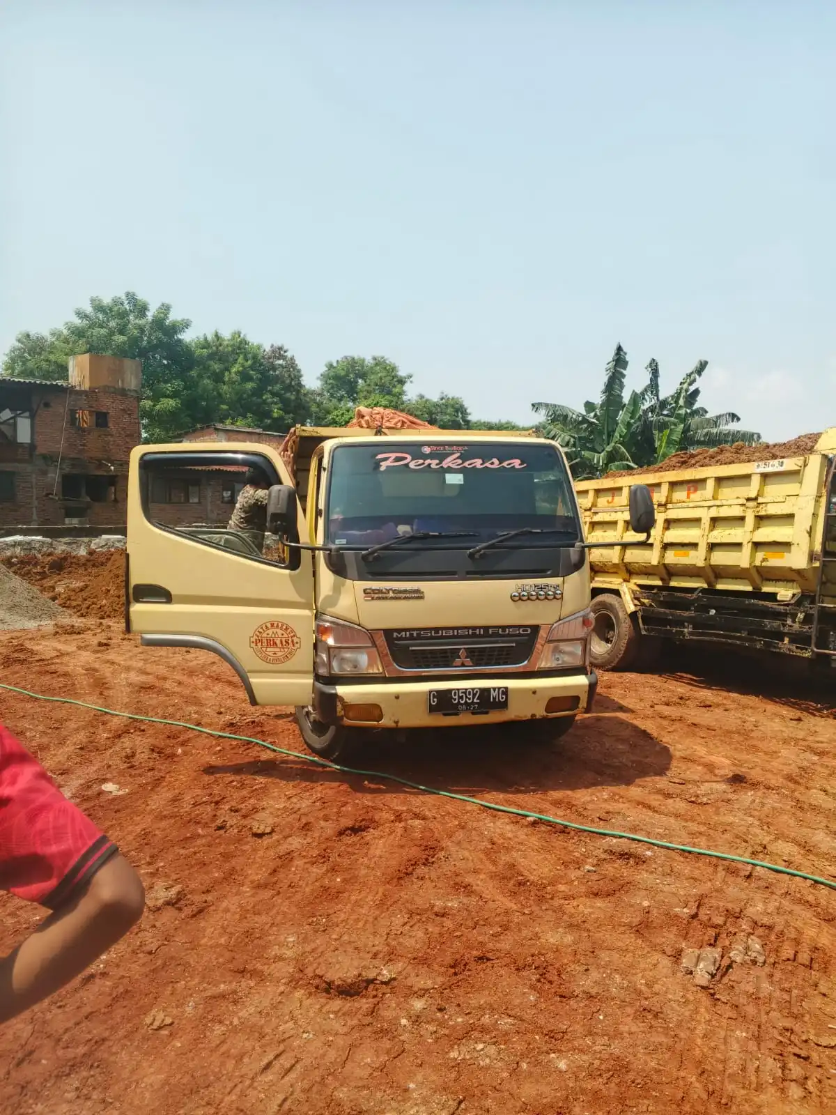 Jasa Pengurugan Tanah Jakarta Murah | Buang Puing & Galian - Indoplangsir 2 WhatsApp Image 2026 04 20 at 20.18.12